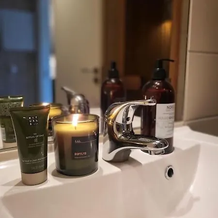 In Out In The Mountain Of Norway 60m From The Slopes *